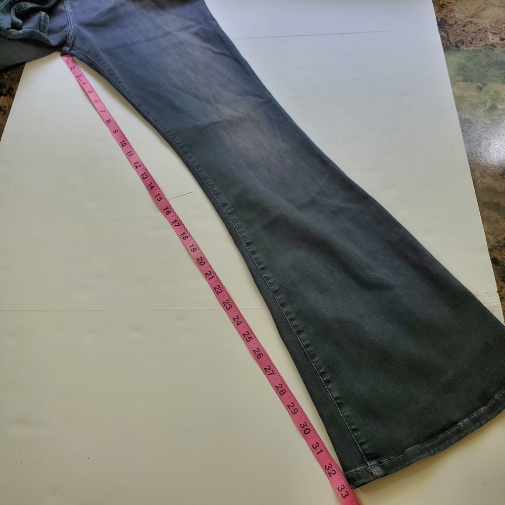 7 For All Mankind - Picture 10 of 14